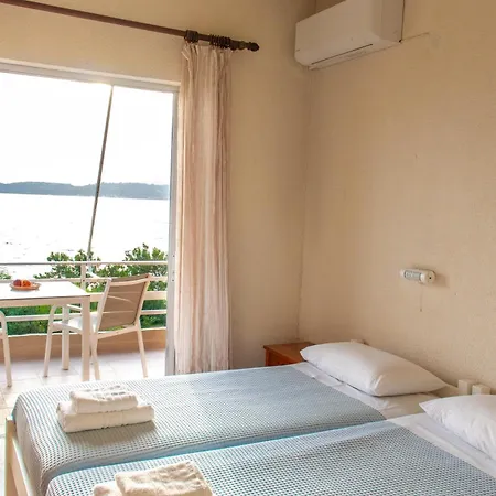 Apartman Galini And *